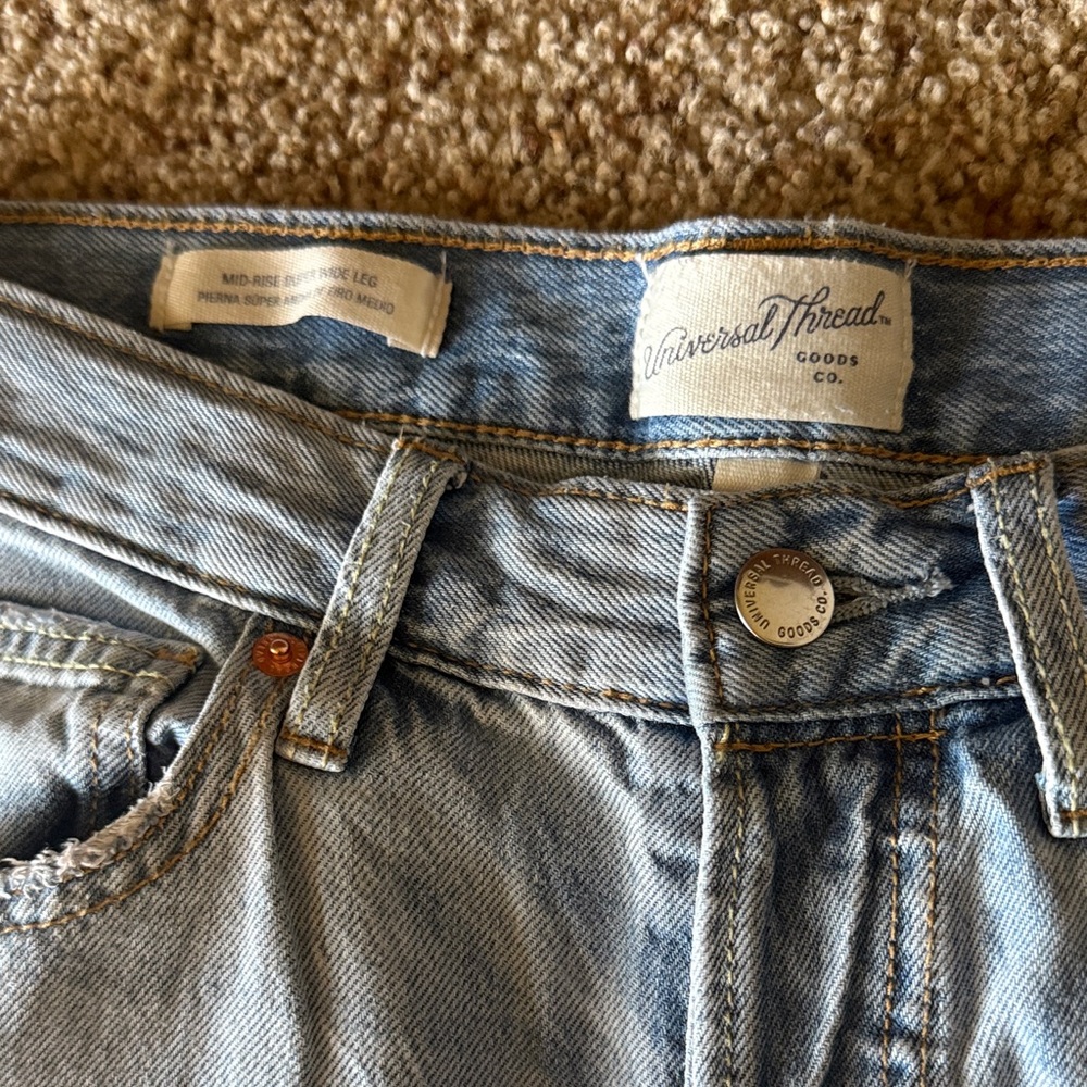 Universal Thread Light Blue Wide Leg Jeans - Picture 2 of 6